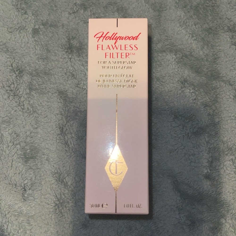 Charlotte Tilbury Hollywood Flawless Filter 
Color - 4 medium 
Never used
